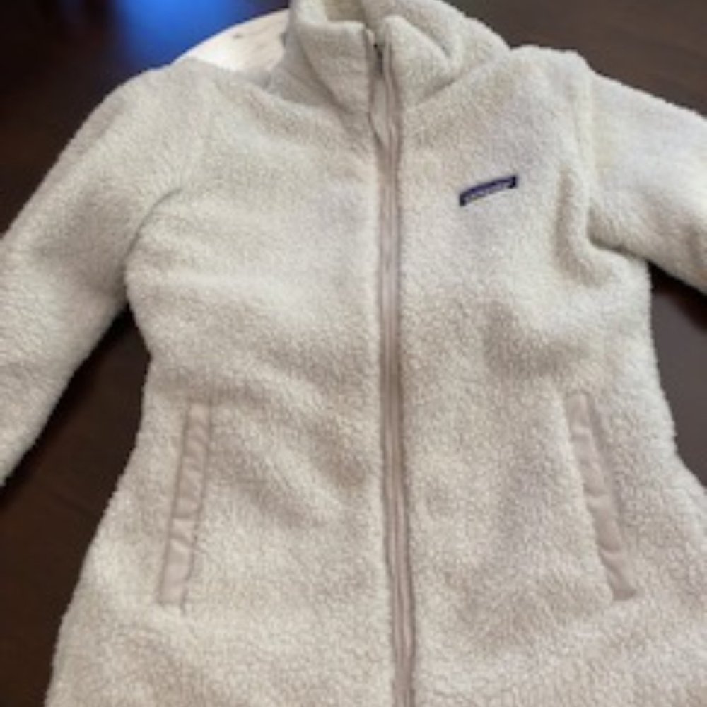 Patagonia winter white jacket
